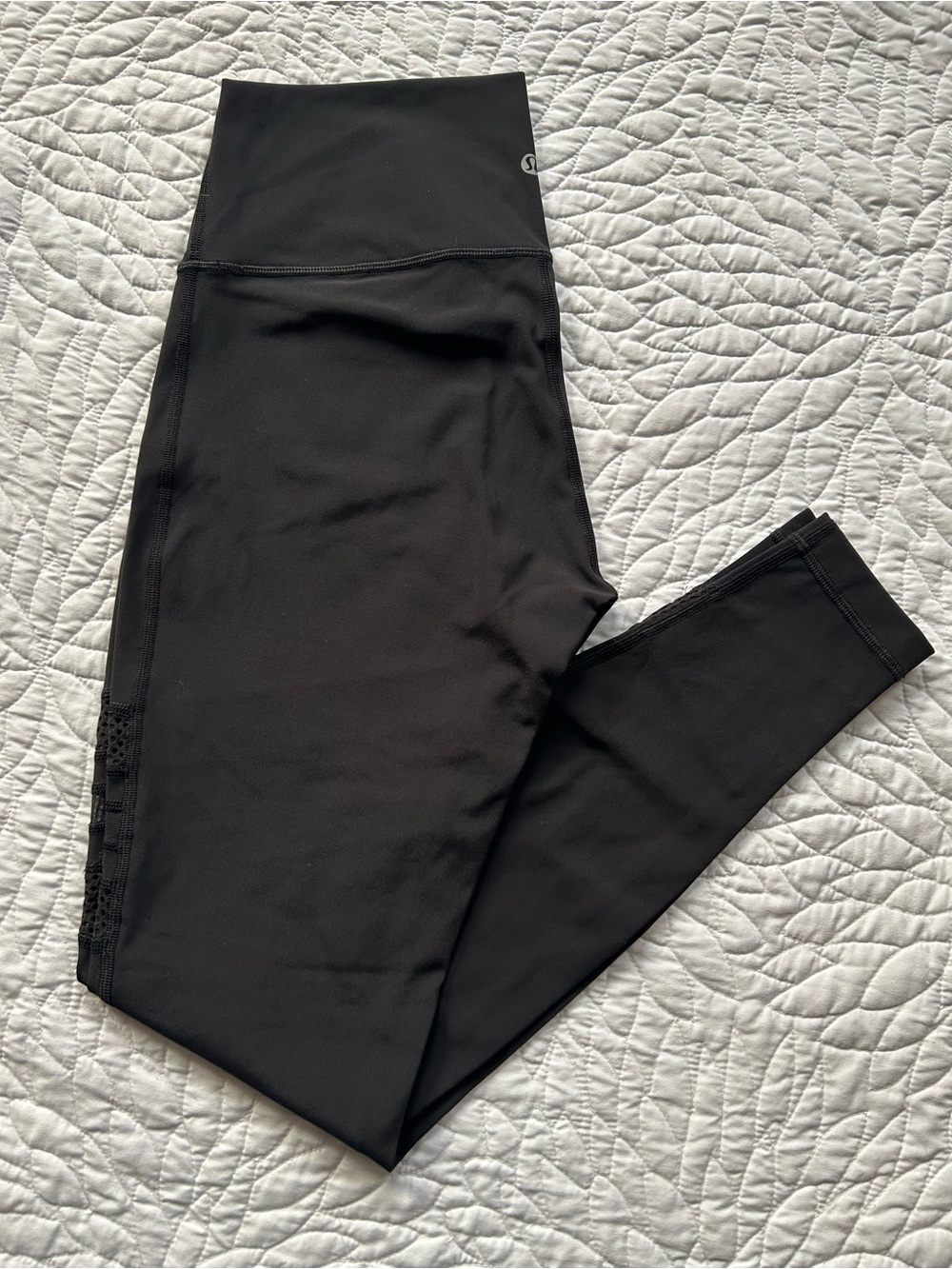 Lululemon Break Free Leggings Black Mesh Panel Size 8 Excellent Condition